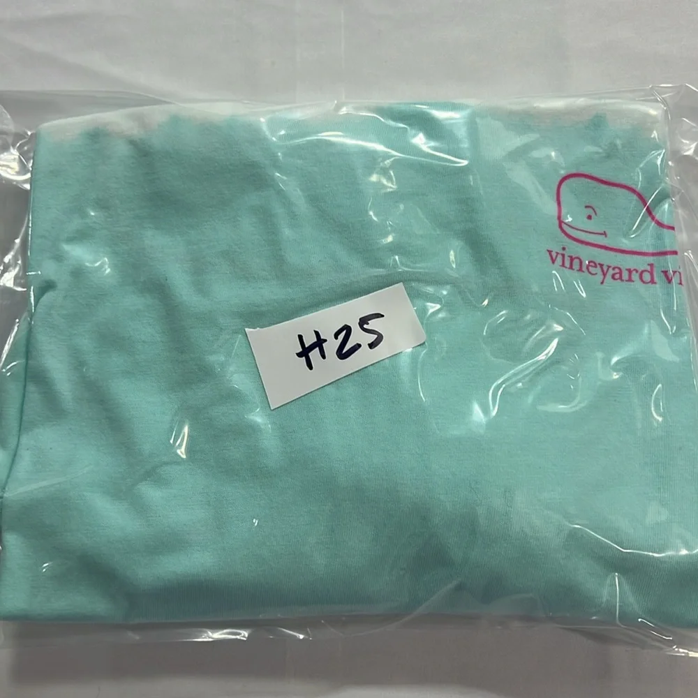 Vineyard vines size small - Picture 6 of 6